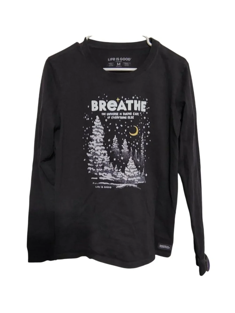 Life is Good Medium Breathe Black Long Sleeve T-Shirt, Night Time Snow Universe - Picture 1 of 4